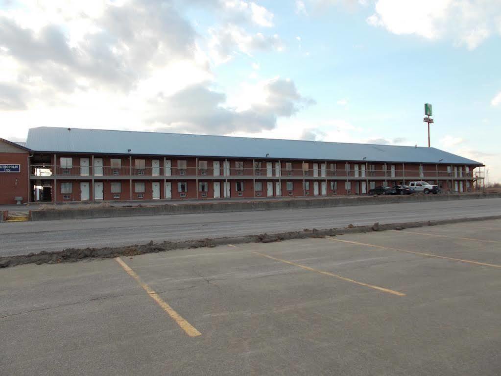 Motel 6-Metropolis, Il Екстериор снимка